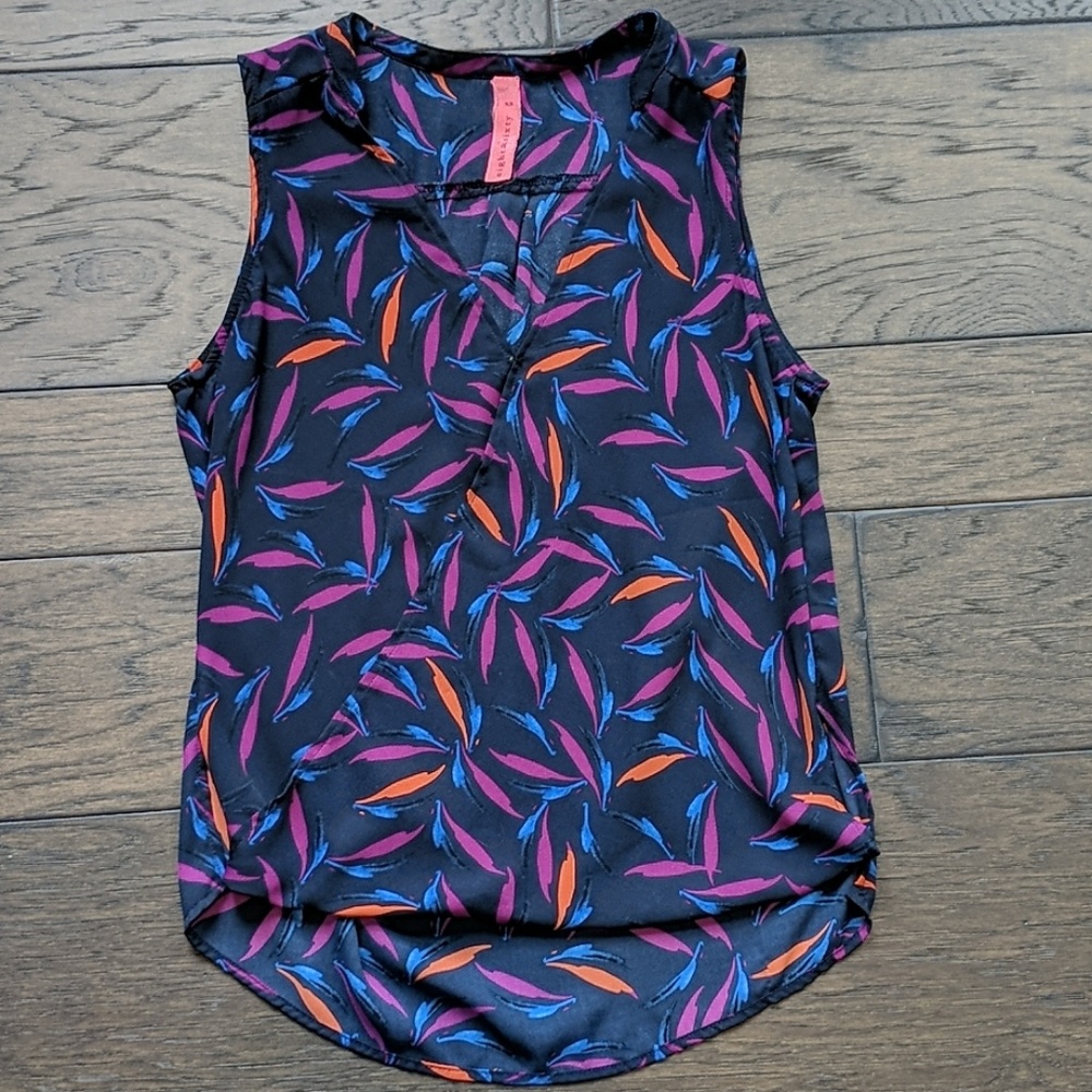 Sleeveless top